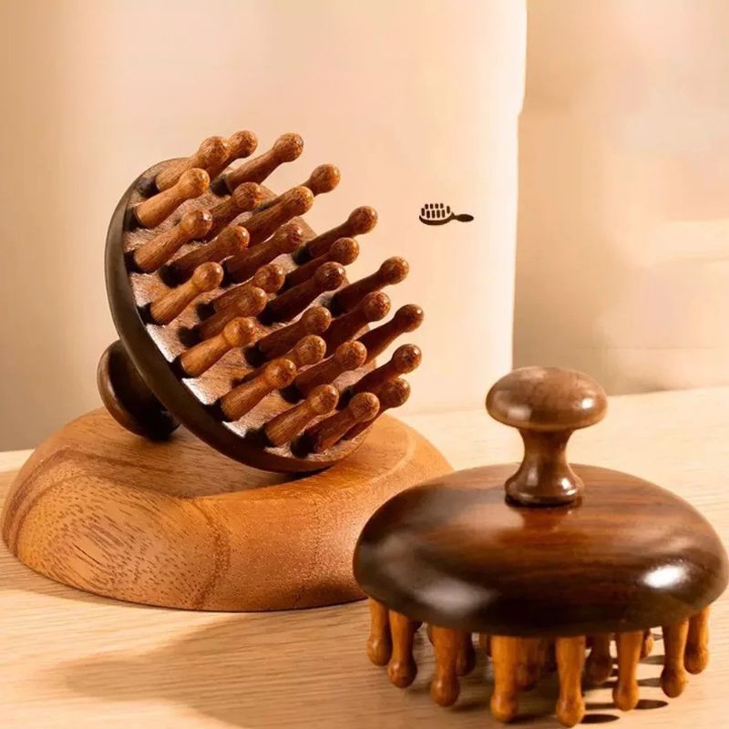 Brosse de Massage du Cuir Chevelu en Bois de Santal