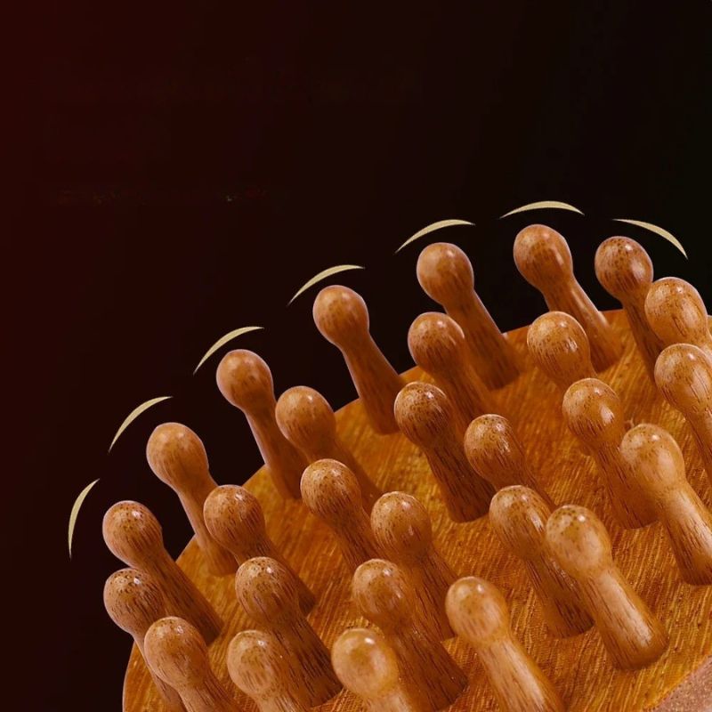 Brosse de Massage du Cuir Chevelu en Bois de Santal
